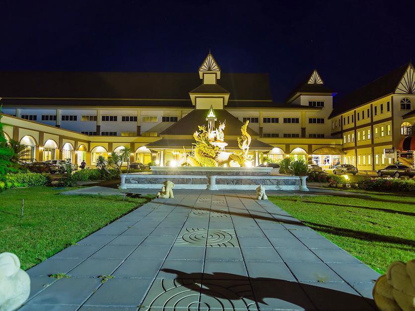 Major Grand Hotel Chum Phae Exterior photo